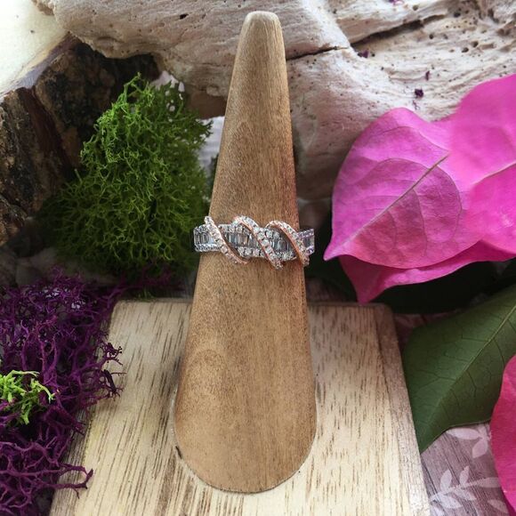 Sterling Silver Two Tone Rose Gold Plated Classic Twisted Clear CZ Ring Size 6 - Picture 1 of 6